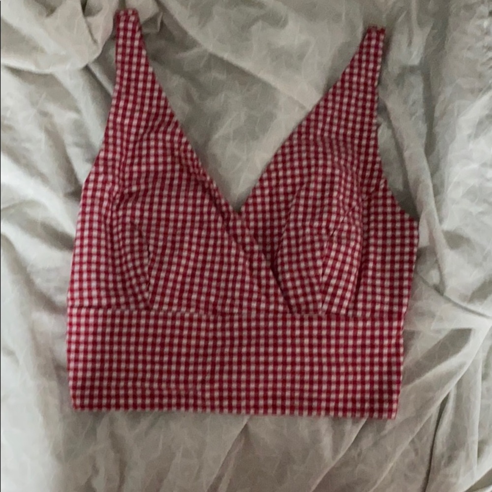 Red checkered brandy top